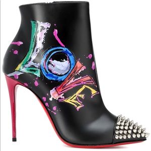 NWT CHRISTIAN LOUBOUTIN SIZE 6.5